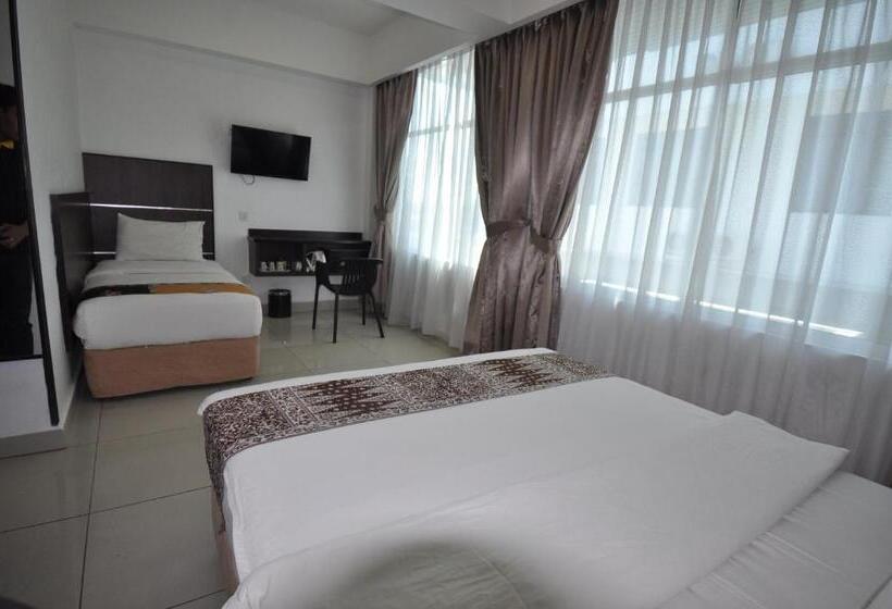 Quarto Familiar, Sipadan Inn 3