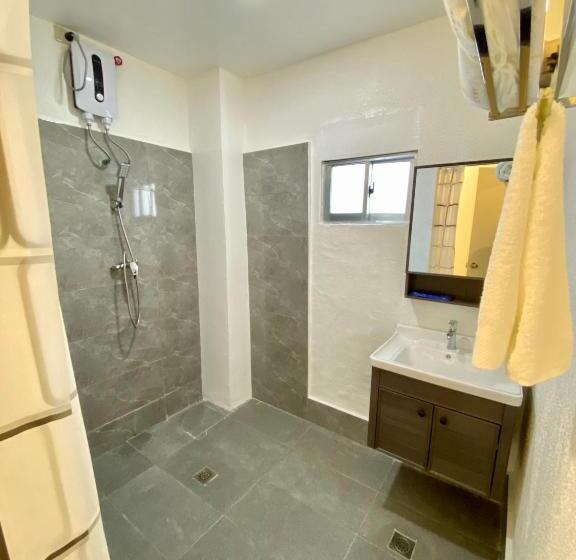 חדר דלוקס, Sun My