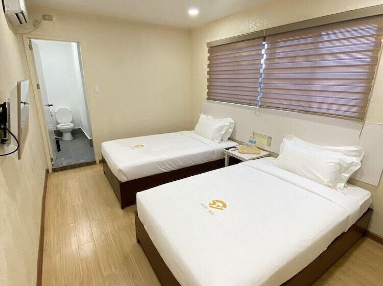 חדר דלוקס, Sun My