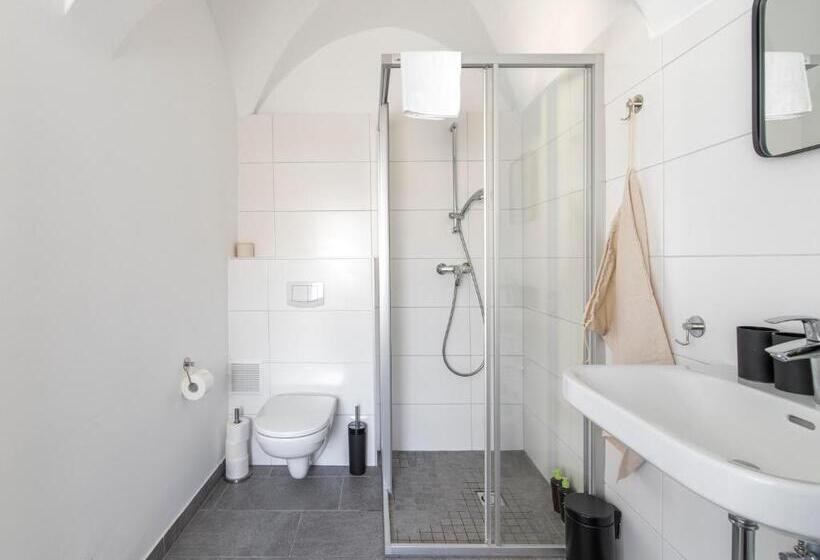 סוויטה, Limehome Villach Kirchenplatz