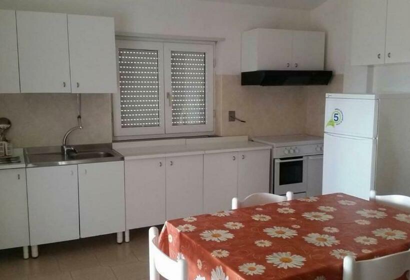 آپارتمان 1 خوابه با تراس, Residence Bluemarine