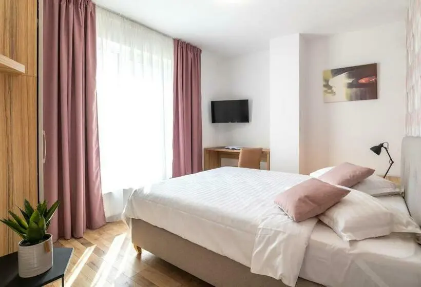 آپارتمان 2 خوابه, Tci Apartments