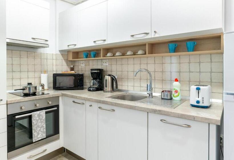 １ベッドルームアパートメント, Tci Apartments