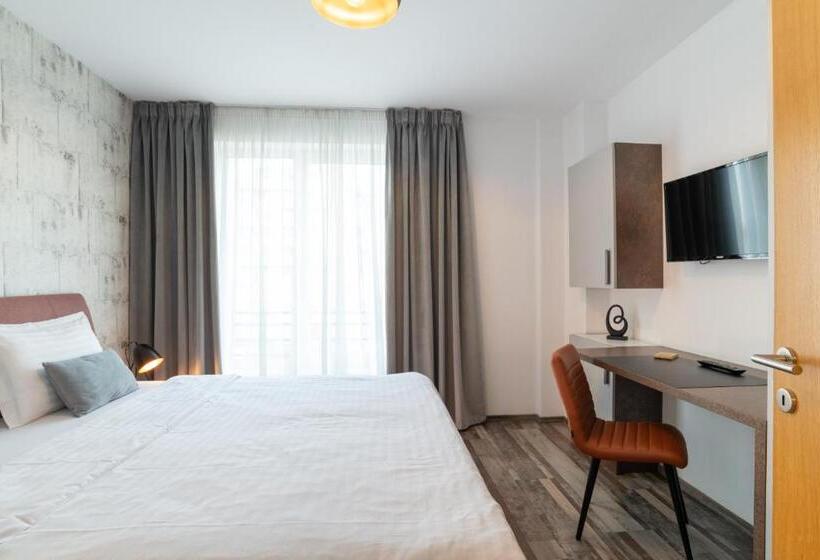 テラス付き１ベッドルームアパートメント, Tci Apartments