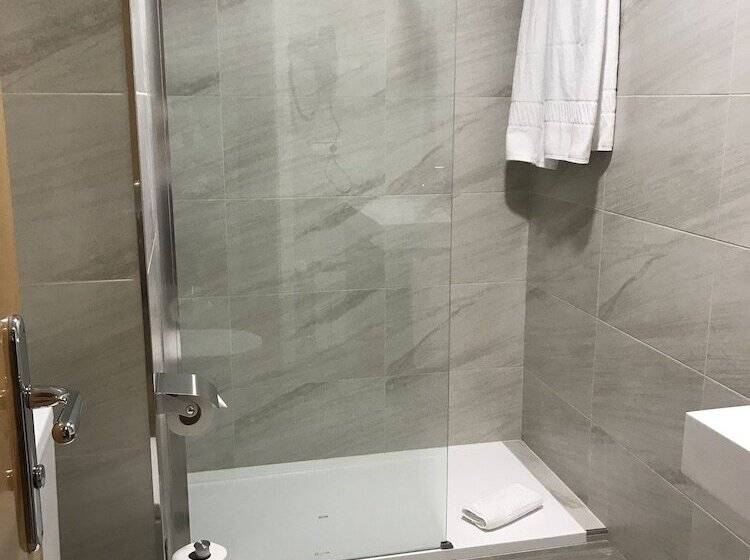 Номер Стандарт, Alda Castelao