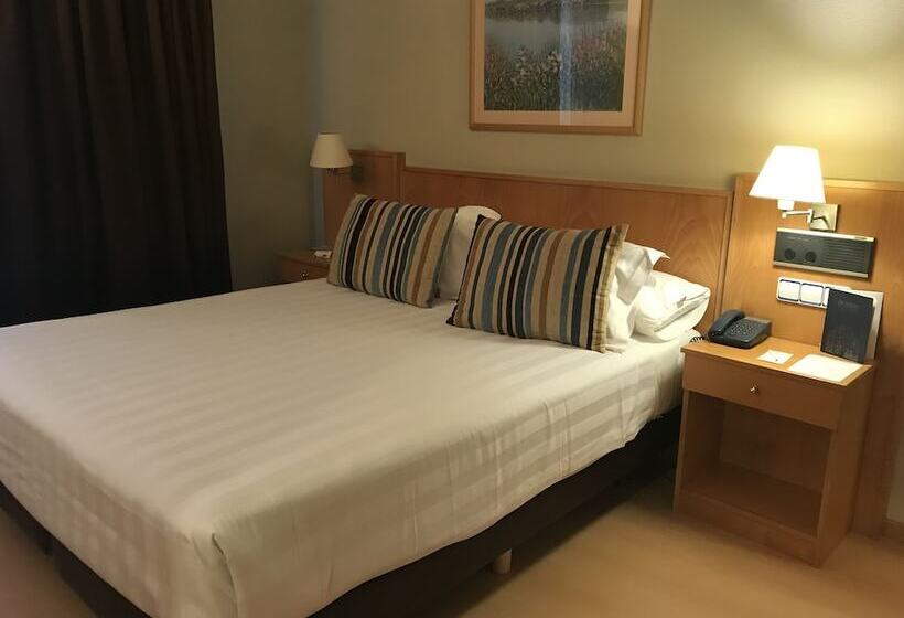 Номер Стандарт, Alda Castelao