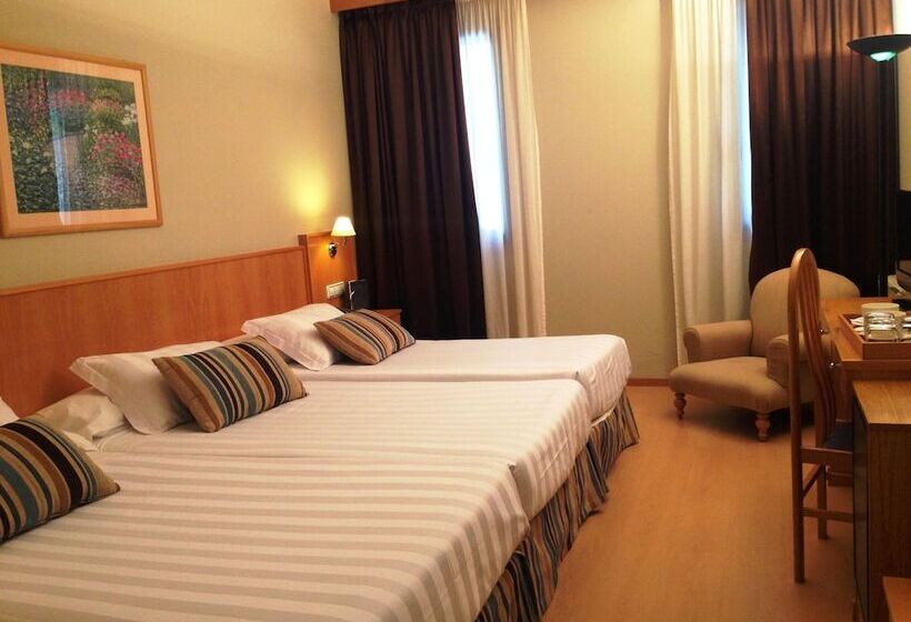 Номер Стандарт Трехместный, Alda Castelao