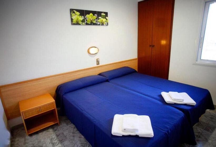 발코니가 있는 2 베드룸 아파트, Europa Family Apartments