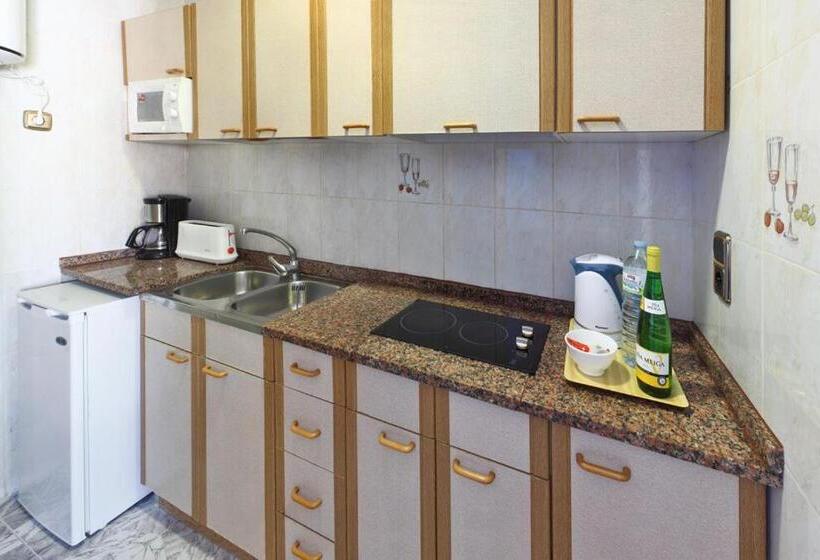 Huoneisto 1 Makuuhuone Pohjakerros, Europa Family Apartments