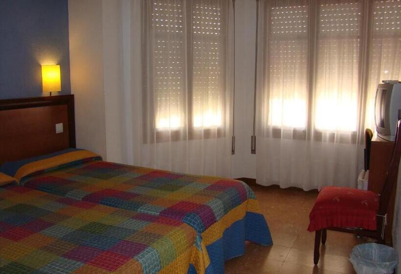 スタンダードルーム, Hostal Platja