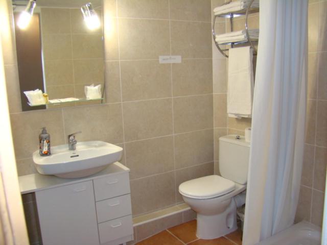 패밀리 룸, Hostal Platja