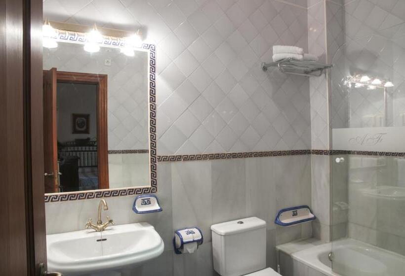 غرفة سوبيريور, Alvar Fanez