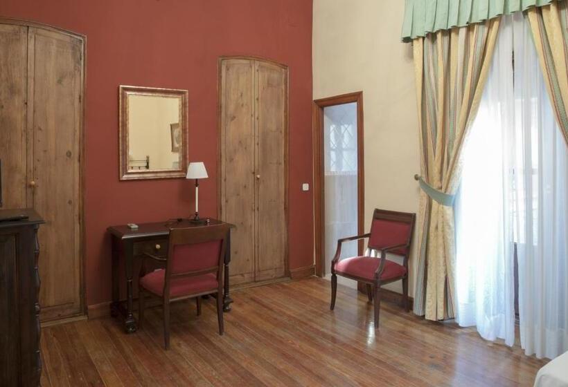 غرفة قياسية, Alvar Fanez