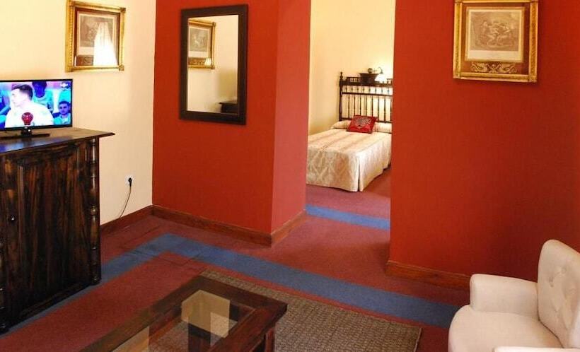 جناح جونيور, Alvar Fanez