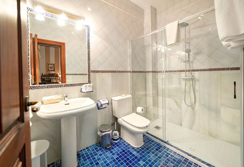 غرفة سوبيريور, Alvar Fanez