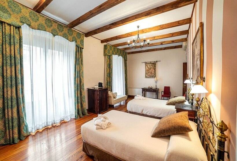 غرفة سوبيريور, Alvar Fanez