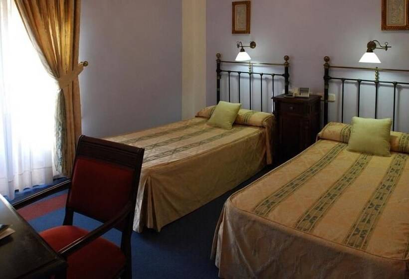 غرفة أساسية, Alvar Fanez