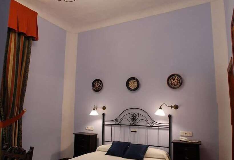 غرفة أساسية, Alvar Fanez