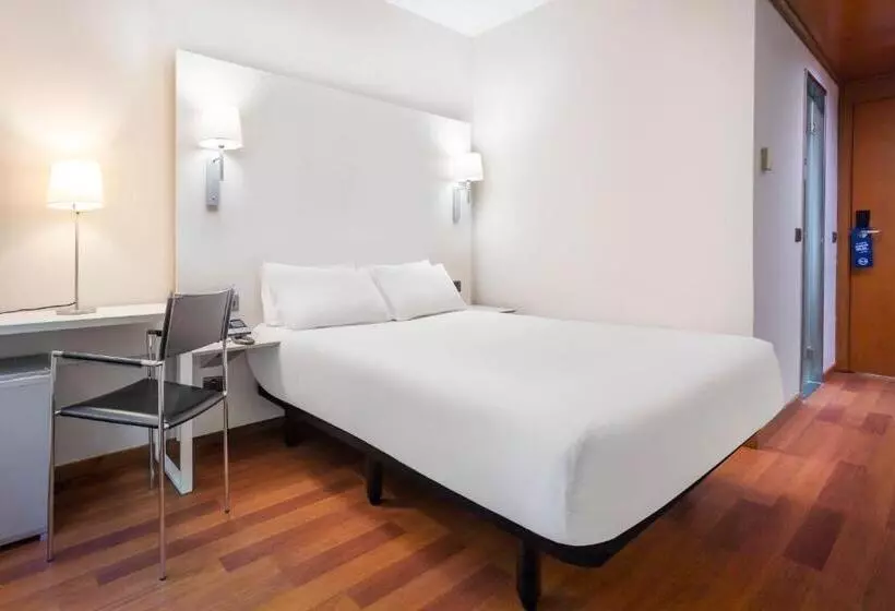 اتاق استاندارد, B&b Hotel Jerez