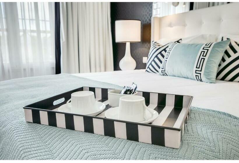 غرفة إدارية فردية, Cristal Marinha