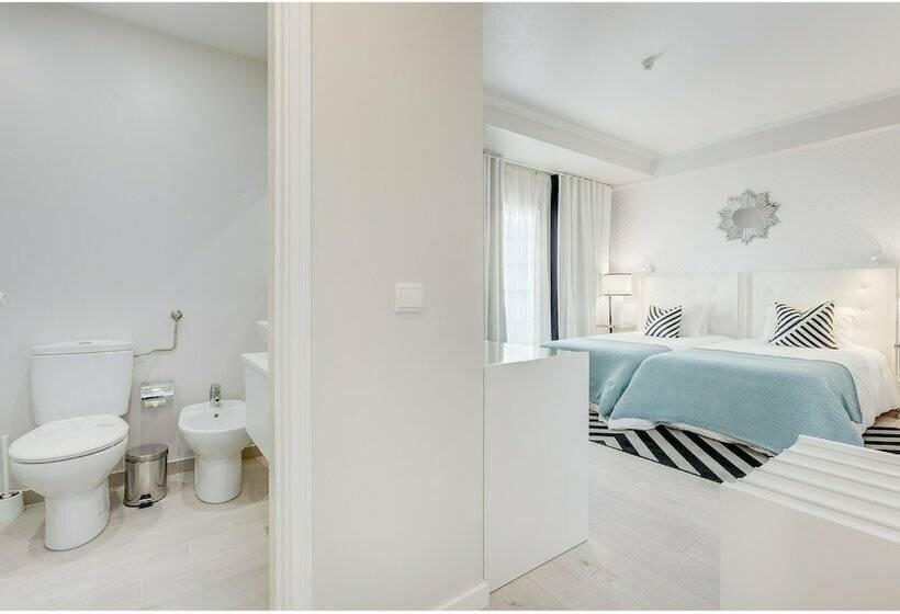 غرفة عائلية, Cristal Marinha