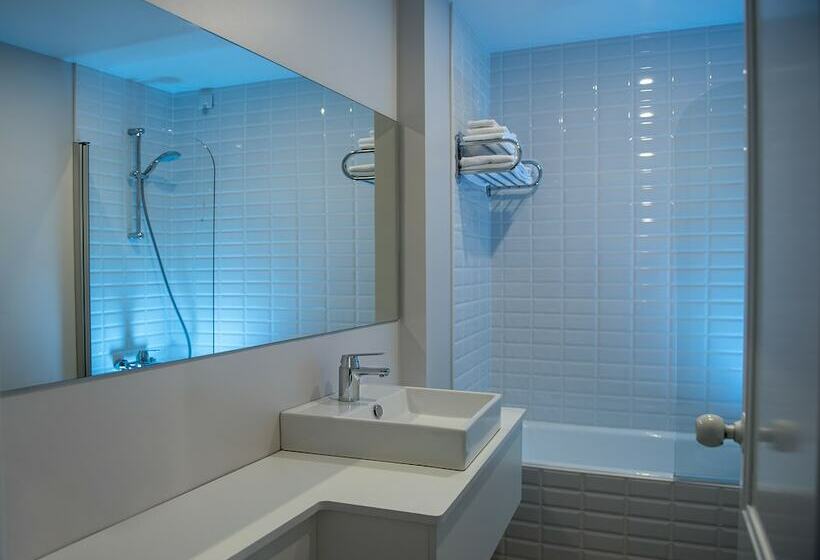 غرفة قياسية, Cristal Marinha