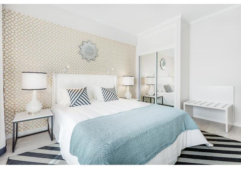 غرفة عائلية, Cristal Marinha