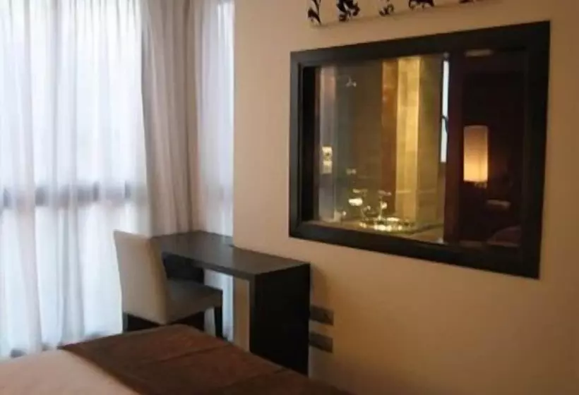 Habitación Estàndard Individual, Diego's