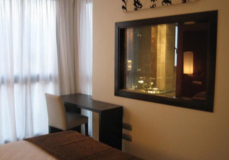 חדר סטנדרט, Diego's