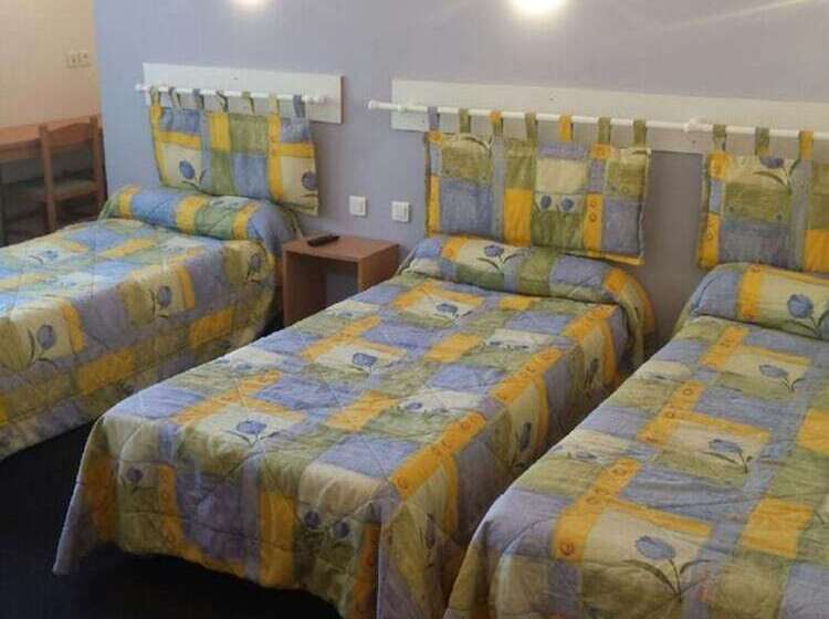 اتاق استاندارد سه نفره, Esplanade Eden