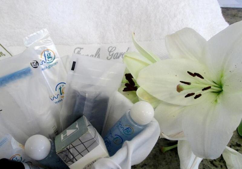 标准间, Fenals Garden