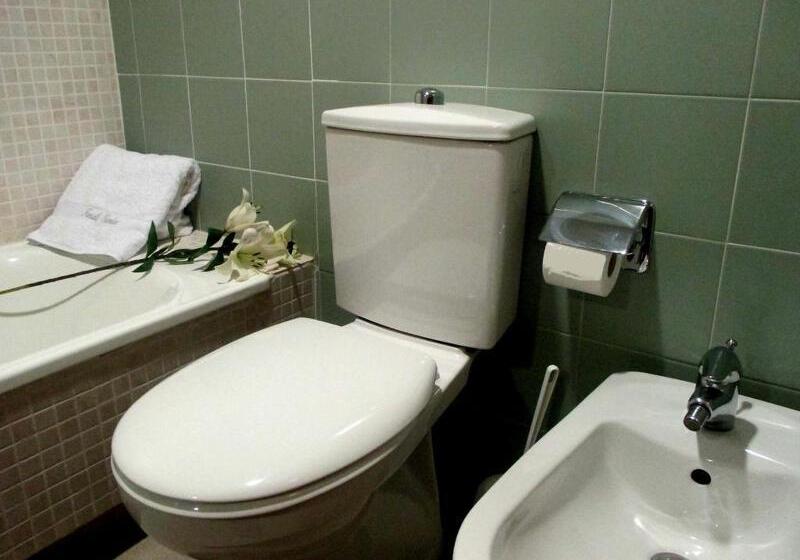 标准间, Fenals Garden