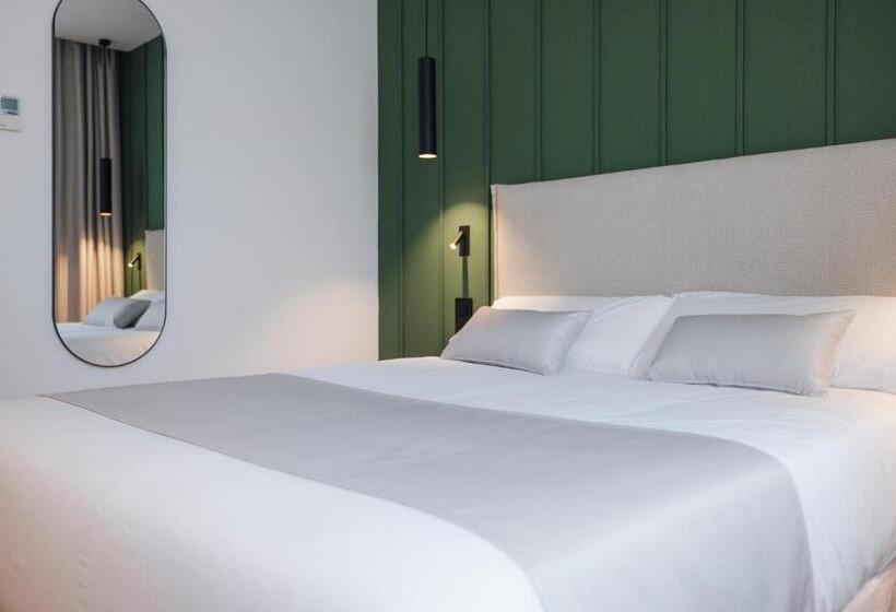 חדר סטנדרט, Mondragon Hotela