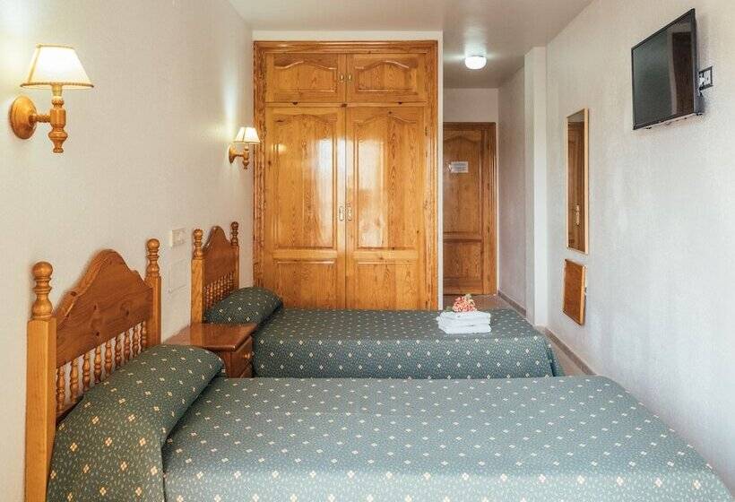 Habitación Estándar, Valmar