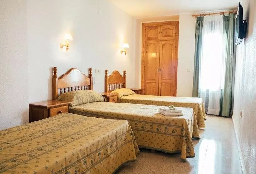Chambre Triple Standard, Valmar
