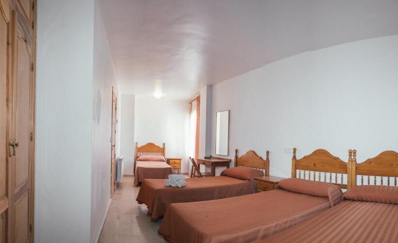 חדר משפחתי, Valmar