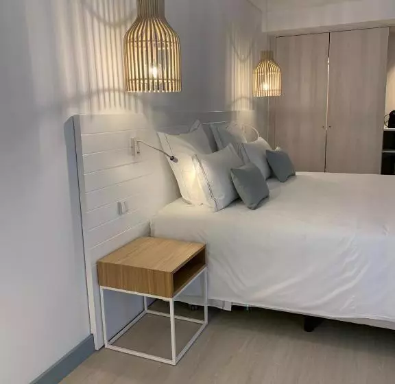 سوییت, Malibu Foz Hotel   La Maison Younan
