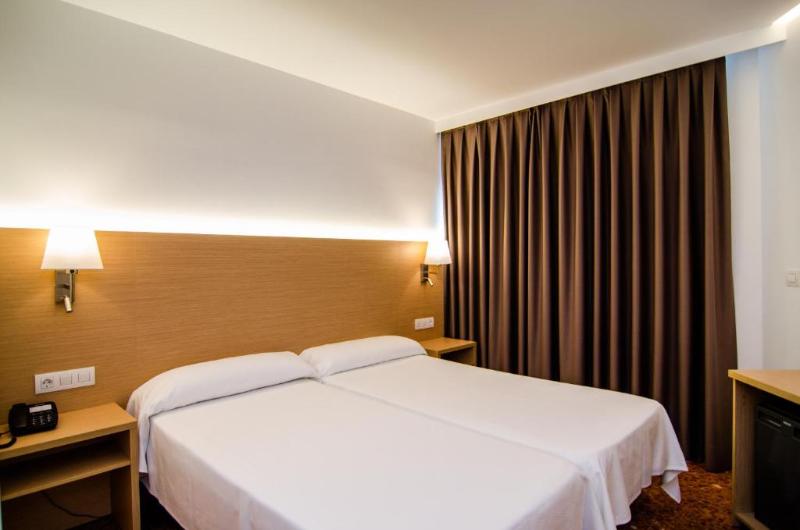 Номер Стандарт, Port Europa