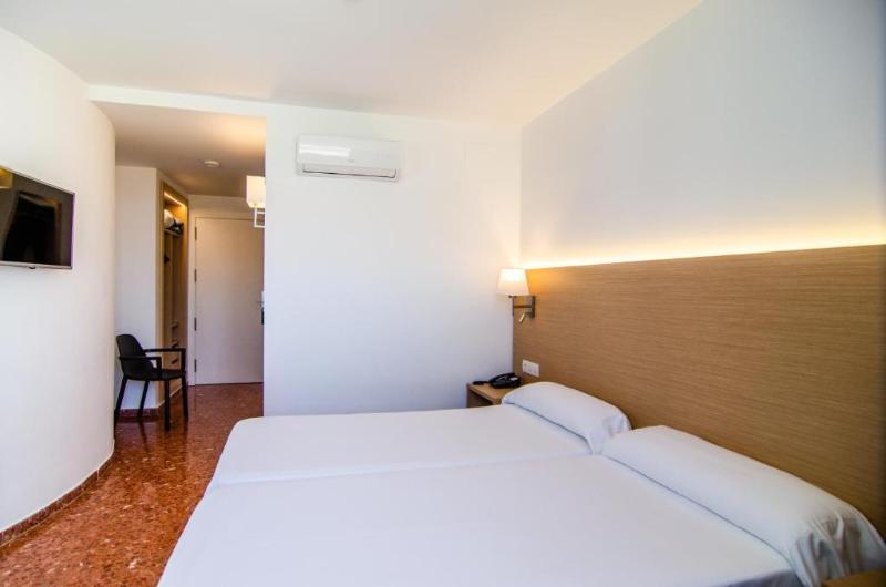 Номер Стандарт, Port Europa