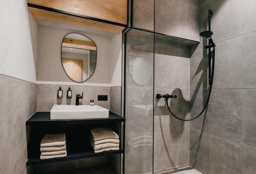 带1个卧室的顶楼公寓, Das Bleibt Alpine Suites