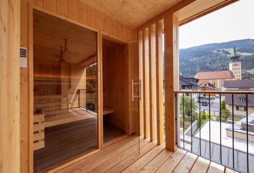 اتاق خانوادگی با چشم‌انداز کوه, Das Bleibt Alpine Suites