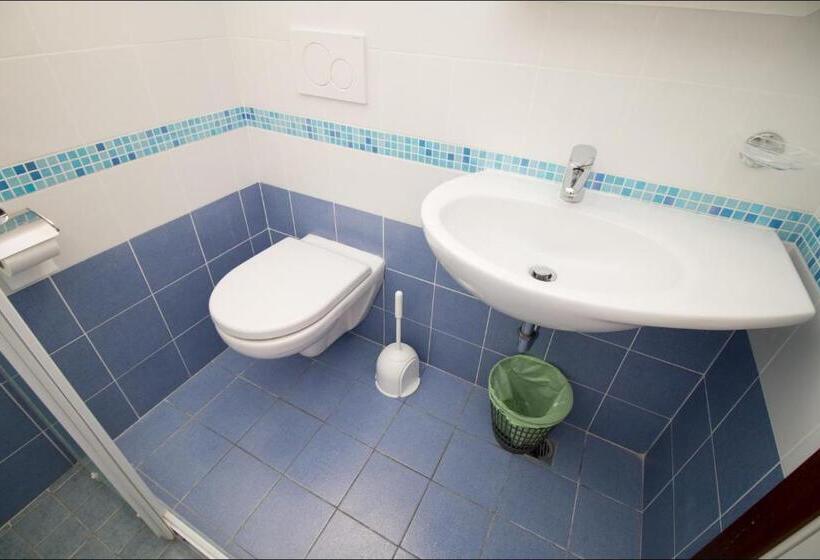 اتاق استاندارد چهار تخته, Belfiore