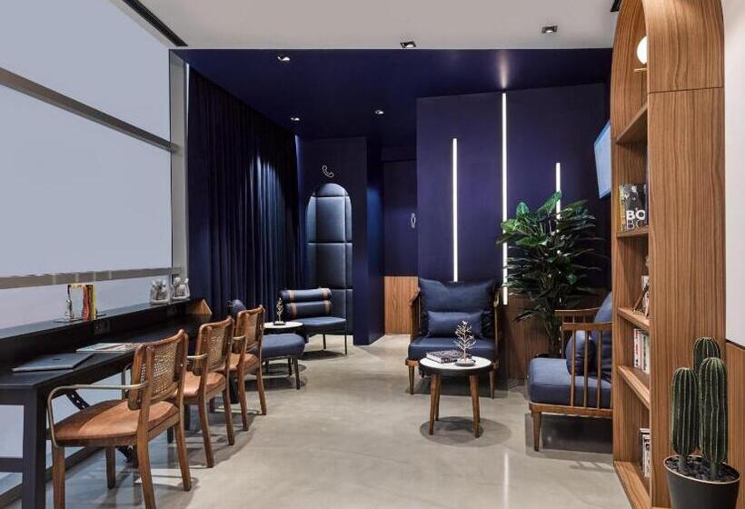 キングサイズベッドのスーペリアルーム, Kepler Club Sabiha Gökçen Airport  International Transit Area