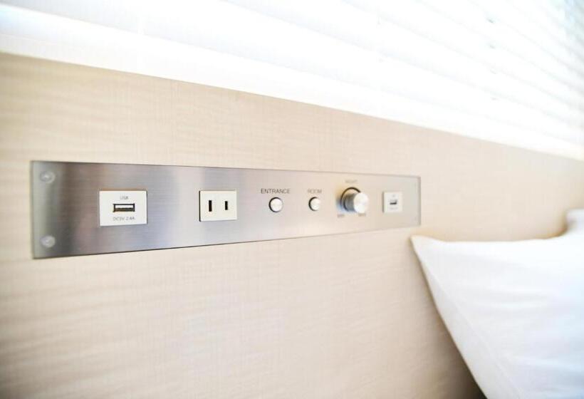 Семейный Номер, Iam