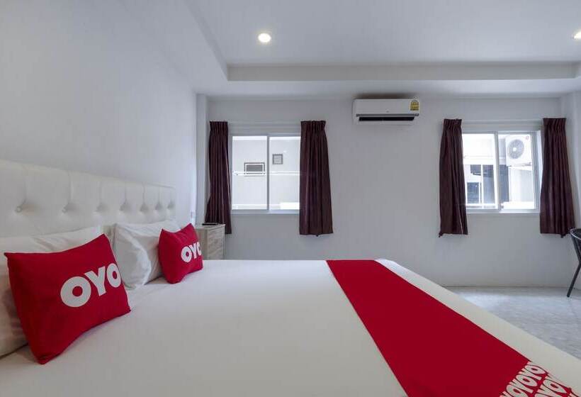 Номер Стандарт, Oyo 698 Pattaya City