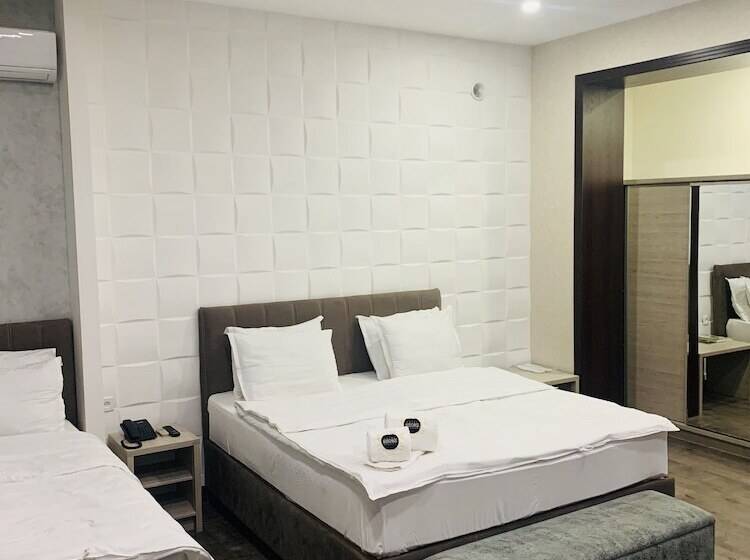 اتاق خانوادگی, Shosh Palace