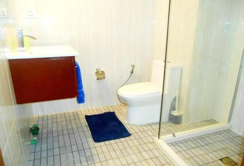 اتاق استاندارد با بالکن, Redhouse