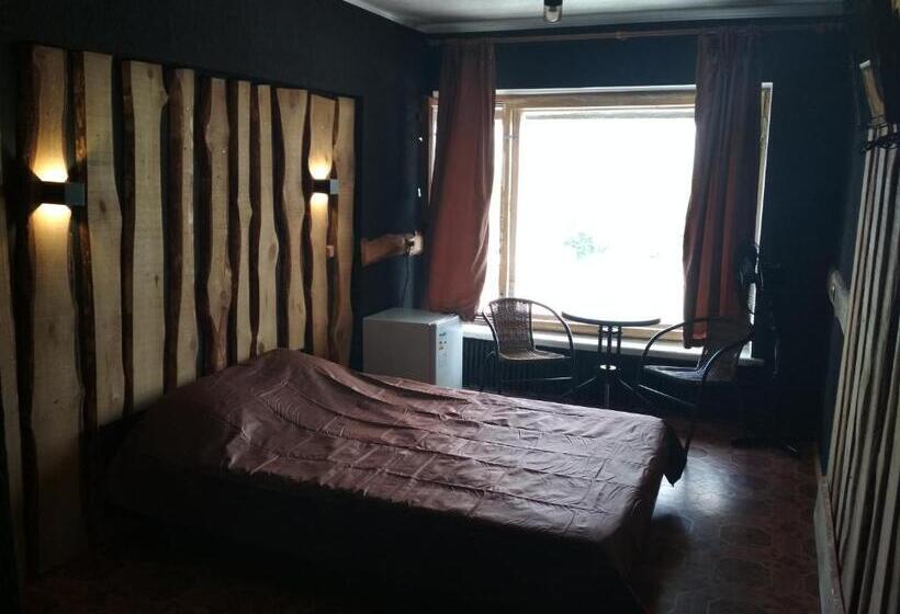 سوییت جونیور, готель на автовокзалі