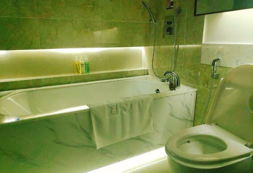 اتاق اکونومی یک تخته, Azumaya Hotel Hai Phong