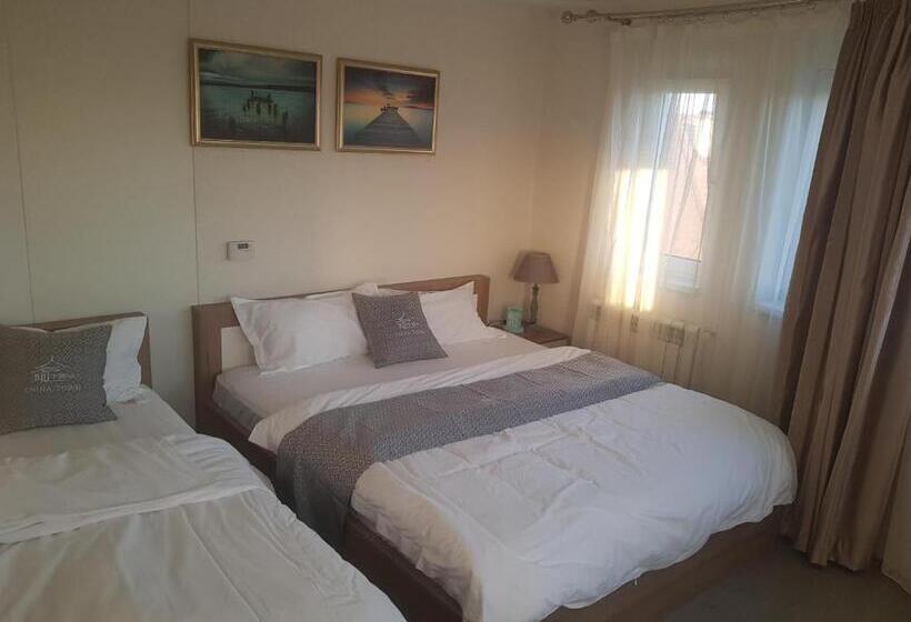 Quarto Triplo Standart, China Town Prenoćište